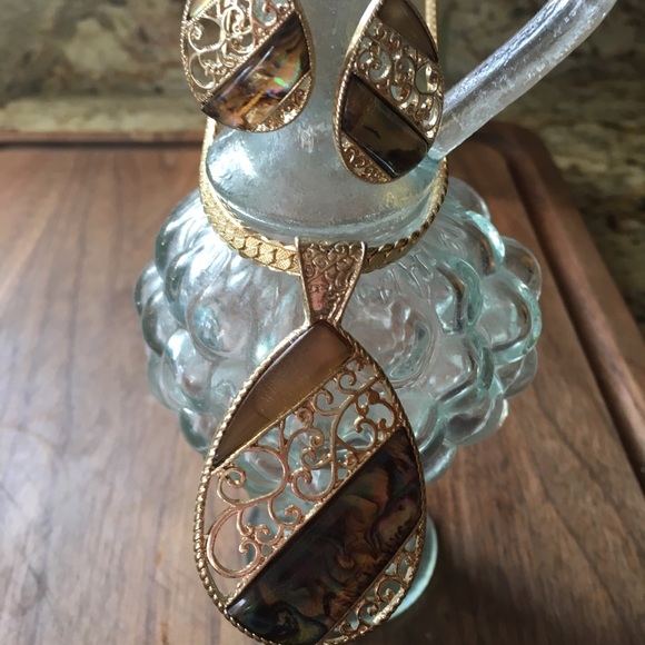 Vintage gold tone necklace with earrings - Picture 3 of 7